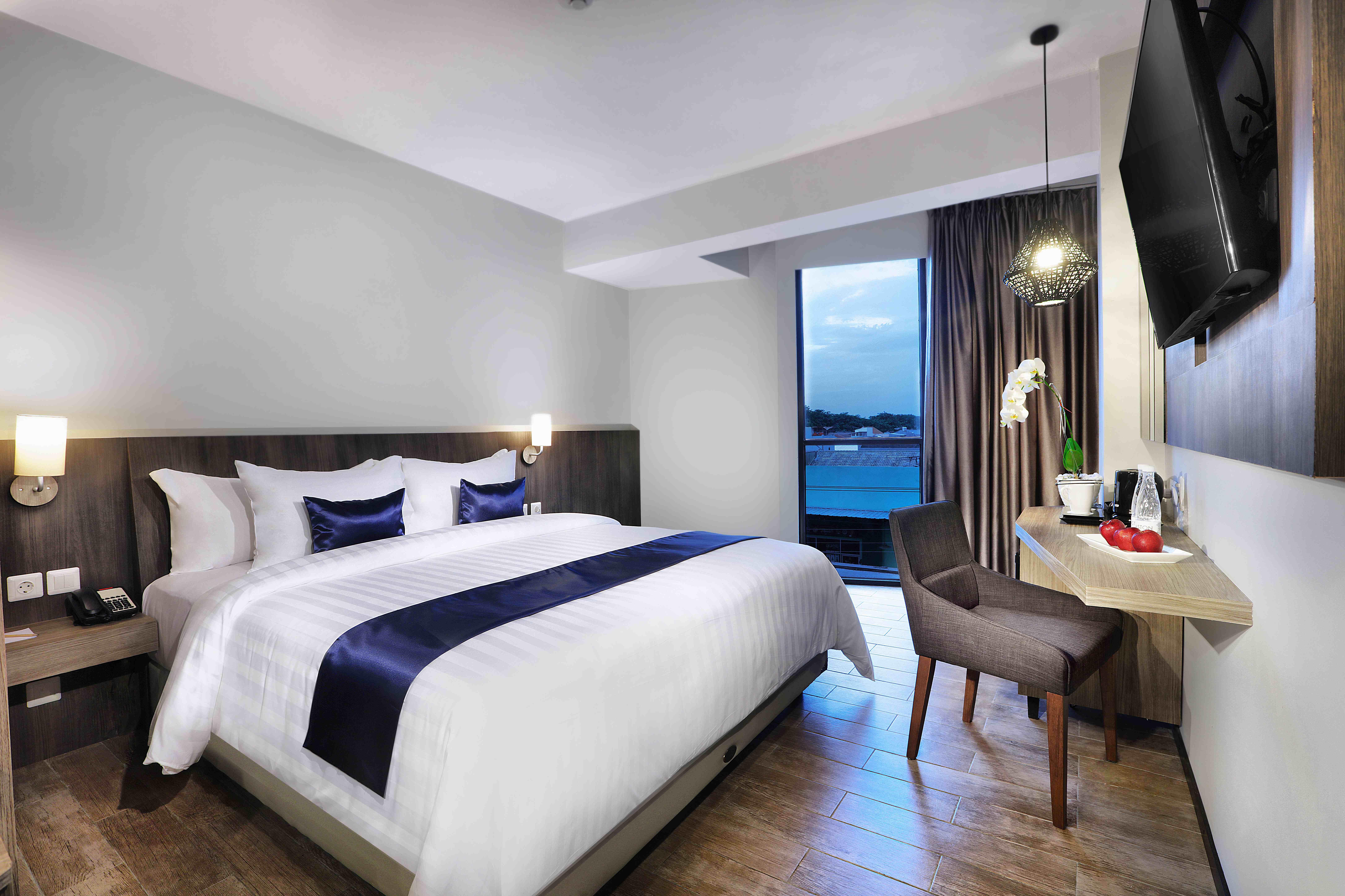 Aston Inn Pandanaran Semarang Exterior photo