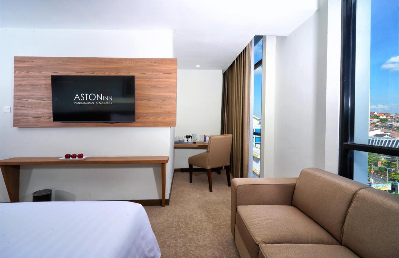 Aston Inn Pandanaran Semarang Exterior photo